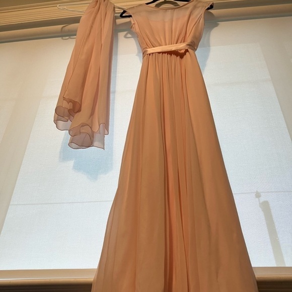 After six bridesmaid dress. size 10. style w8026. cap sleeve w/ matching shawl - Picture 3 of 16